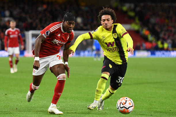 暴露无遗 暴露无遗